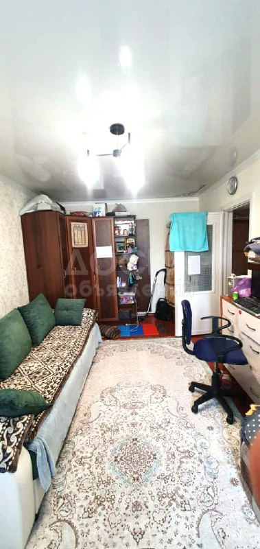 Продаю 1-комнатную квартиру, 30кв. м., этаж - 4/4, Гагарина.