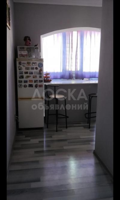 Продаю 2-комнатную квартиру, 57кв. м., этаж - 8/9, Рабочий городок .