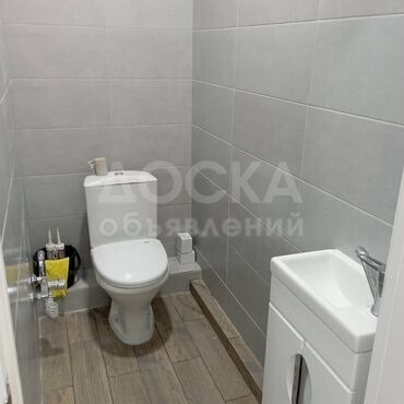 Продаю 2-комнатную квартиру, 74кв. м., этаж - 3/9, Токтонолиева\Магистраль .