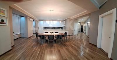 Продаю 3-комнатную квартиру, 172кв. м., этаж - 10/10, Трц Ала-арча.