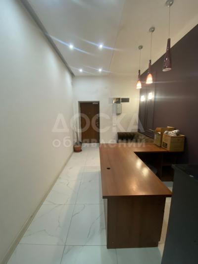 Продаю офисное помещение 111кв. м., Логвененко 12.