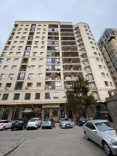 Продаю 5-комнатную квартиру, 217кв. м., этаж - 13/13, Орозбекова 21.