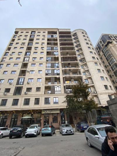 Продаю 5-комнатную квартиру, 217кв. м., этаж - 13/13, ул.Орозбекова 21  д. .