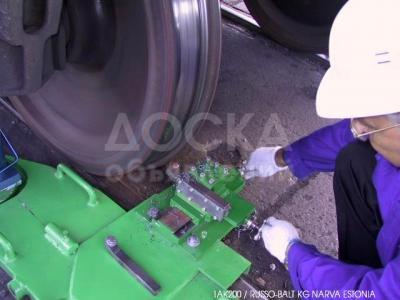 Колесотокарный станок 1АК200 для обточки колесных пар без выкатки