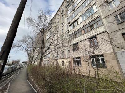 Продаю 2-комнатную квартиру, 62кв. м., этаж - 1/9, Таш-Рабат.