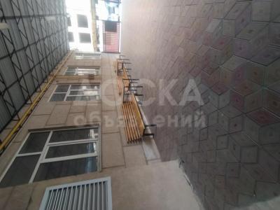 Продаю 1-комнатную квартиру, 46кв. м., этаж - 7/12, Магистраль/Тыналиева .