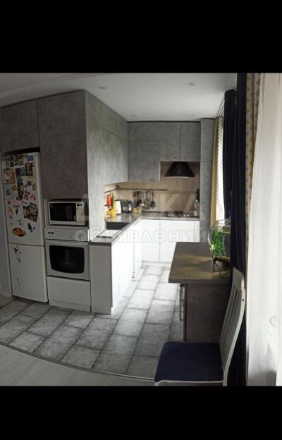 Продаю 5-комнатную квартиру, 158кв. м., этаж - 5/5, Бишкек Парк .