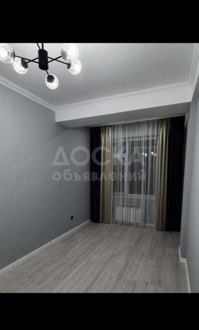 Продаю 1-комнатную квартиру, 45кв. м., этаж - 8/9, Восток-5 .