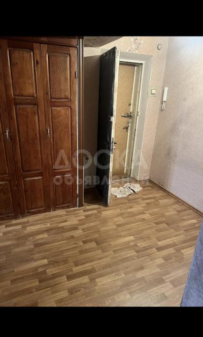 Продаю 3-комнатную квартиру, 61кв. м., этаж - 5/5, 1000 мелочей.