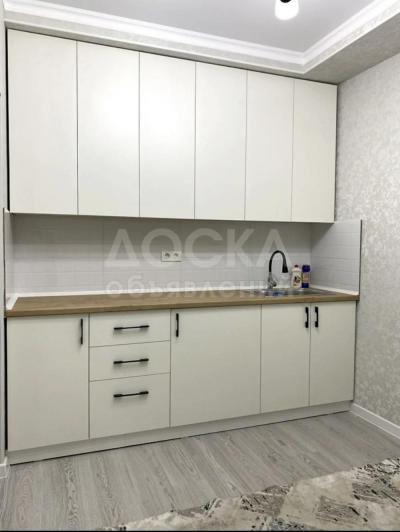 Продаю 3-комнатную квартиру, 82кв. м., этаж - 2/9, Ак-Кеме.