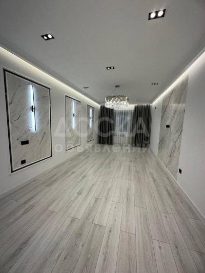 Продаю 3-комнатную квартиру, 98кв. м., этаж - 7/9, ТРЦ Ала Арча.