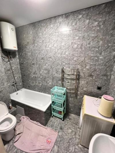 Продаю 2-комнатную квартиру, 64кв. м., этаж - 6/12, Асанбай мкр.