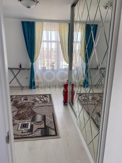 Продаю 2-комнатную квартиру, 59кв. м., этаж - 4/4, Кара-Жыгач.