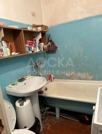 Продаю 1-комнатную квартиру, 33кв. м., этаж - 1/9, Джал.