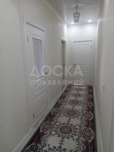 Продаю 2-комнатную квартиру, 61кв. м., этаж - 12/12, 1000 мелочей.