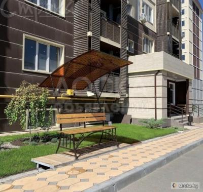 Продаю 2-комнатную квартиру, 74кв. м., этаж - 1/9, ТРЦ Ала Арча.