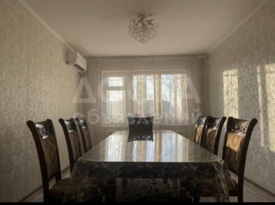 Продаю 3-комнатную квартиру, 58кв. м., этаж - 4/4, 4 мкр .