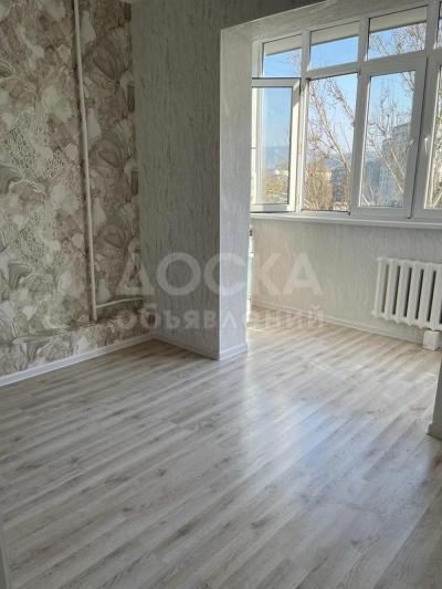 Продаю 1-комнатную квартиру, 45кв. м., этаж - 6/9, Мкр Асанбай по Старой дороге .