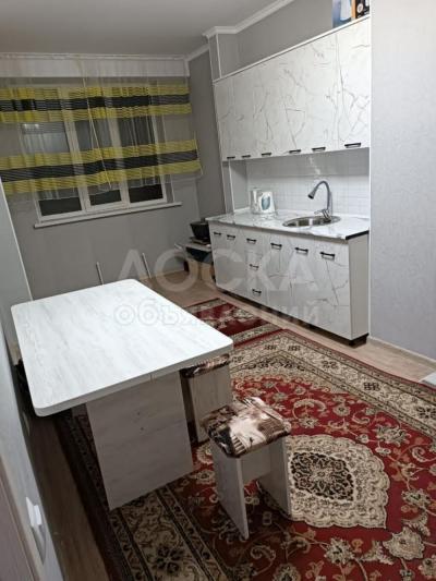 Продаю 2-комнатную квартиру, 61кв. м., этаж - 10/12, Кара-Жыгач.