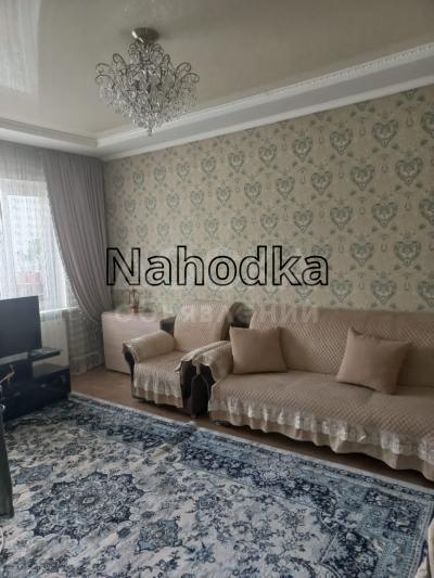 Продаю 3-комнатную квартиру, 62кв. м., этаж - 2/5, ул. Кольбаева.