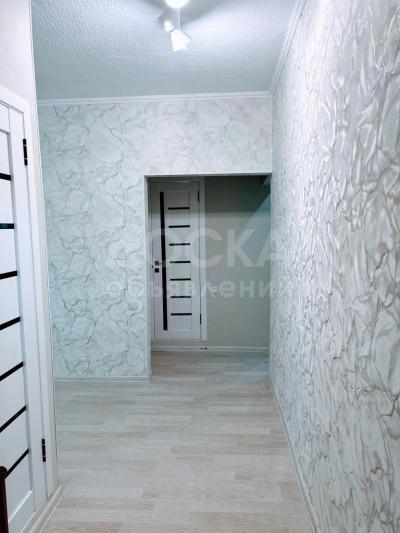 Продаю 2-комнатную квартиру, 52кв. м., этаж - 2/9, 7мкр.