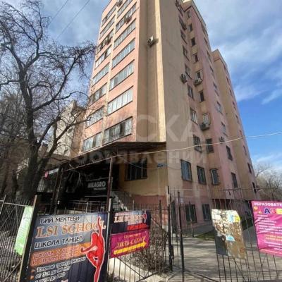 Продаю 1-комнатную квартиру, 49кв. м., этаж - 4/10, Карпинка\Московская.