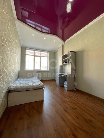 Продаю 3-комнатную квартиру, 81кв. м., этаж - 4/8, Исакеева 18/7.