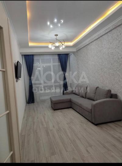 Продаю 1-комнатную квартиру, 46кв. м., этаж - 1/11, Чуй Алматинка.