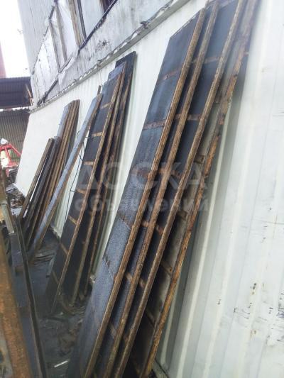 Продаём полы от контейнера , а также имеются листы, двери в любом количестве.