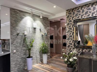 Продаю 3-комнатную квартиру, 104кв. м., этаж - 5/7, Асанбай мкр.