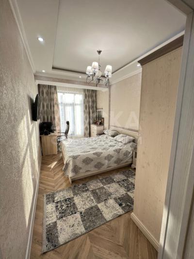 Продаю 2-комнатную квартиру, 64кв. м., этаж - 12/12, Асанбай мкр.