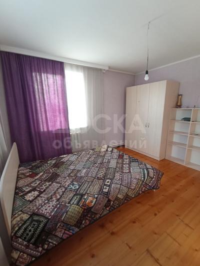 Продаю дом 4-ком. 160кв. м., этаж-2, 5-сот., стена кирпич, Азия-Молл .