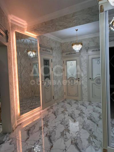 Продаю 3-комнатную квартиру, 97кв. м., этаж - 2/10, акылбекова 66.