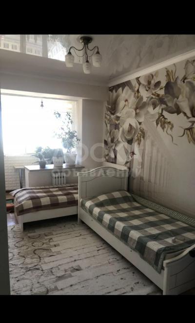 Продаю 3-комнатную квартиру, 96кв. м., этаж - 10/10, Моссовет.