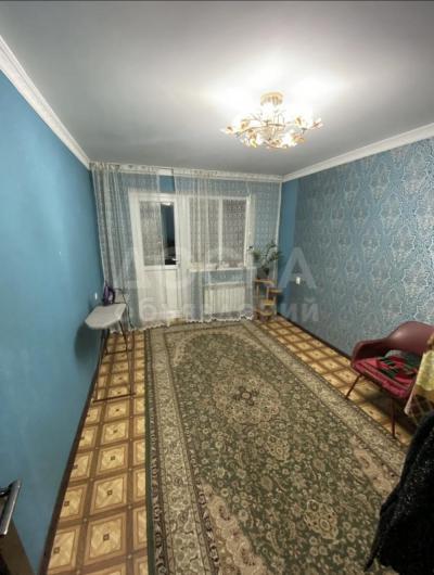 Продаю 3-комнатную квартиру, 60кв. м., этаж - 4/5, Аламедин 1.