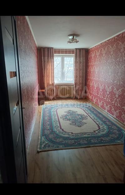 Продаю 3-комнатную квартиру, 54кв. м., этаж - 1/4, 8 мкр.