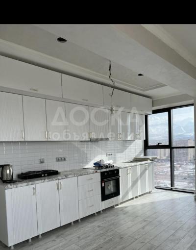 Продаю 3-комнатную квартиру, 100кв. м., этаж - 16/16, Джал.