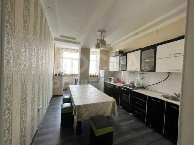 Продаю 2-комнатную квартиру, 70кв. м., этаж - 4/11, Джал.