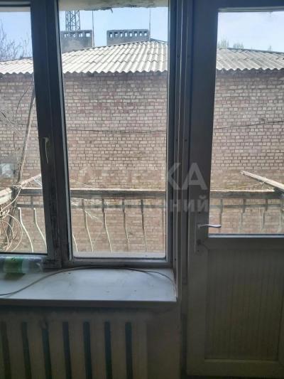 Продаю 3-комнатную квартиру, 57кв. м., этаж - 2/2, Чекиш-Ата Алма-Атинской.