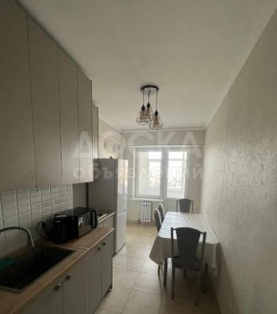 Продаю 2-комнатную квартиру, 68кв. м., этаж - 9/10, Льва Толстого\Мира.