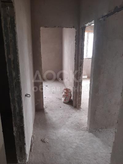 Продаю 2-комнатную квартиру, 52кв. м., этаж - 4/9, 8 мкр.