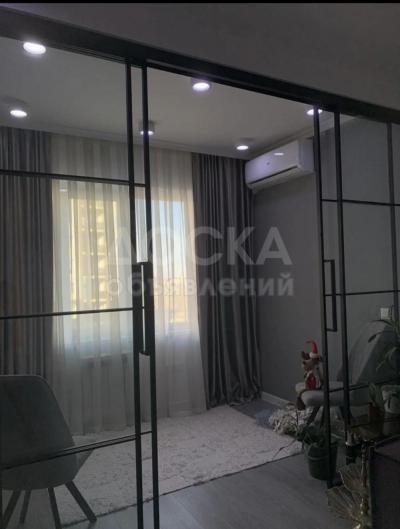 Продаю 1-комнатную квартиру, 46кв. м., этаж - 3/9, ТРЦ Ала Арча.