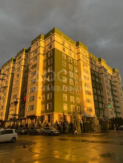 Продаю 2-комнатную квартиру, 73кв. м., этаж - 8/10, Джал.