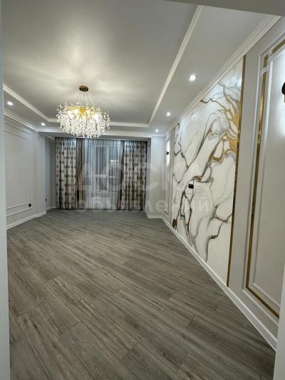 Продаю 3-комнатную квартиру, 98кв. м., этаж - 6/9, Асанбай мкр.