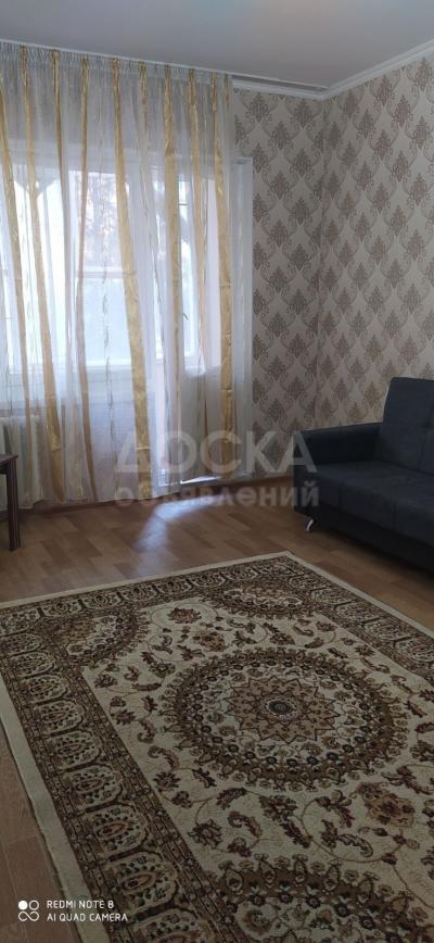 Продаю 1-комнатную квартиру, 36кв. м., этаж - 2/9, Юг-2.