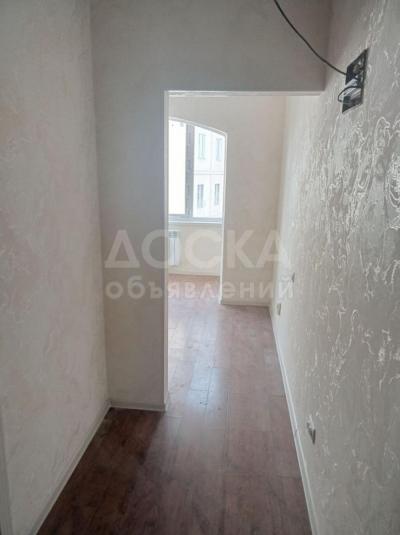 Продаю 1-комнатную квартиру, 44кв. м., этаж - 5/9, Джал.