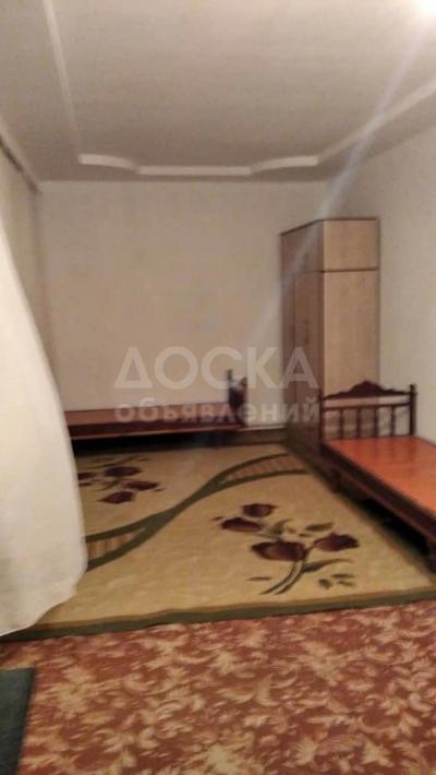 Продаю дом 4-ком. 80кв. м., этаж-1, 4-сот., стена кирпич, Ак-Ордо 3тон .