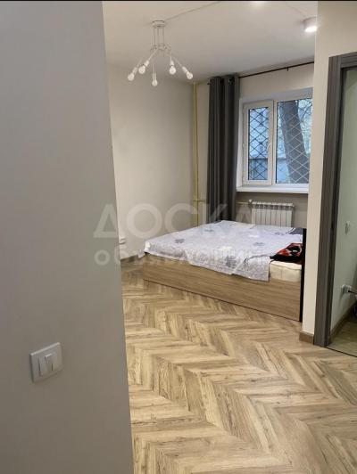 Продаю 1-комнатную квартиру, 32кв. м., этаж - 1/4, Моссовет.