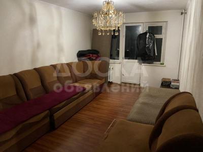 Продаю 3-комнатную квартиру, 64кв. м., этаж - 2/4, 6 микрорайон.