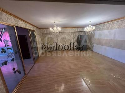 Продаю 3-комнатную квартиру, 115кв. м., этаж - 3/10, ул. Ибраимова.